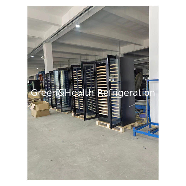 Πιστοποιητικό ETL Μαύρο πολυεπίπεδο ξύλινο ράφι ξύλου ράφι αποθήκευση κρασιού βιτρίνες υψηλής ποιότητας ψυγεία