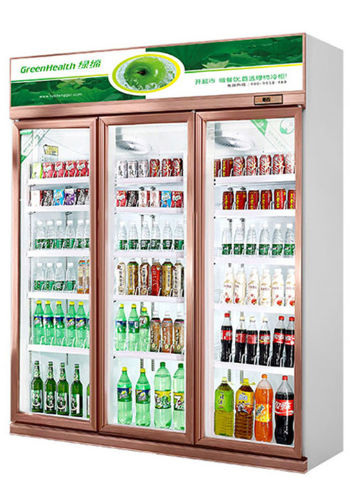 Το όρθιο πιό δροσερό εμπορικό ψυγείο πορτών γυαλιού κρύο πίνει την επίδειξη ποτών